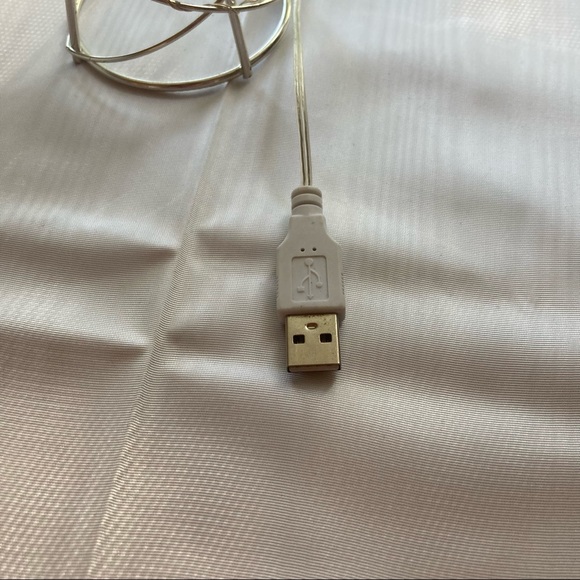 LED Desktop Angel USB Powered - Picture 4 of 6